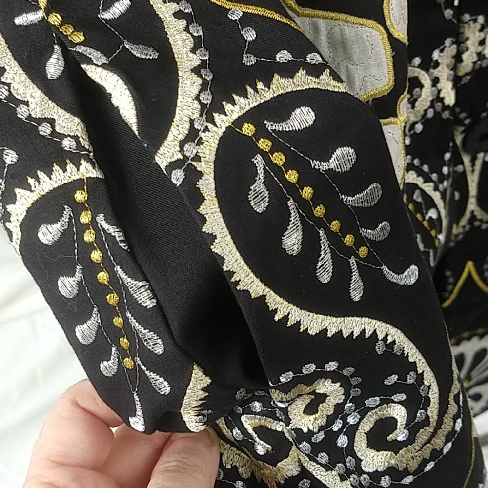 Amazing DKNY embroidered coat - Picture 7 of 8